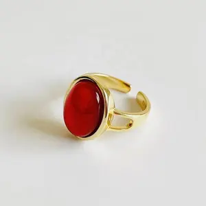 Cincin Kustom Isi Emas 18K 14K Desain Berlapis Emas dengan Satu Batu Merah