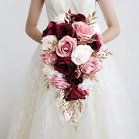 Bordeaux Rose Rose Mariée Tenant Des Fleurs Bouquet De Mariage, Goutte D'eau Artificielle De Mariée Rose Bouquet De Fleurs Pour La Mariée