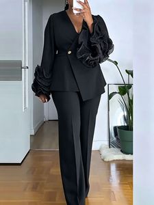 Nuovo Completo Blazer da Donna a Maniche Lunghe <span class=keywords><strong>con</strong></span> Finiture in <span class=keywords><strong>Pizzo</strong></span> sui Polsini, Vestibilità Slim <span class=keywords><strong>con</strong></span> Pantaloni Abbinati - Product Image 1