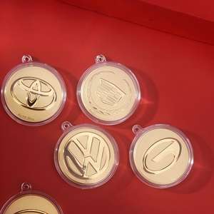 <span class=keywords><strong>Porte</strong></span>-clés en forme de logo de voiture en or, pendentif rond en or, emballé individuellement, cadeau pour papa, petit ami, artisanat en métal - Product Image 6