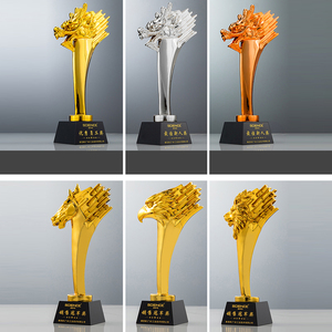 Trofeo de resina de cristal personalizado al por mayor de fábrica dragón León águila caballo trofeo de premio de estilo creativo - Product Image 3