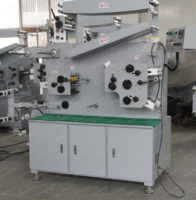Machine d'impression de ruban de satin/machine d'impression automatique d'étiquettes d'entretien de vêtement flexo d'enregistrement de couleur en cours d'exécution