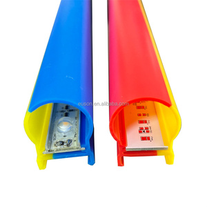 Màu đỏ Acrylic <span class=keywords><strong>PMMA</strong></span> nhựa đùn hồ sơ cho bên ngoài dẫn ánh sáng hiển thị giải pháp thiết kế đồ họa thanh màu đỏ - Product Image 6