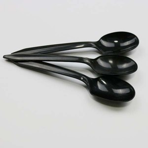 Cuchara de plástico desechable PP negra de 10 centavos al por mayor estilo sencillo para fiestas - Product Image 2