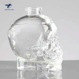 Hot Sale Custom Design Crystal Bottle Unique Skull Shape 700 Ml Liquor Whisky Gin Vodka Glass Bottle 750ml