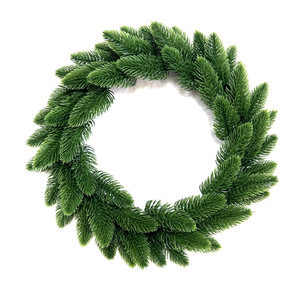 Couronne de Noël en aiguilles de pin de 20 pouces, décoration murale extérieure, style traditionnel - Product Image 2