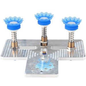 Accessoires d'assemblage pour robot industriel : Pince pneumatique robuste avec ventouse à vide pour serrage industriel - Product Image 1