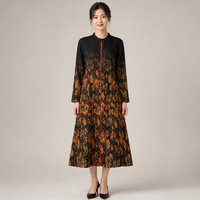 Fournisseur en gros Robe midi à manches longues pour femme, col mandarin, imprimé floral, coupe droite, détails passepoilés, tenue décontractée