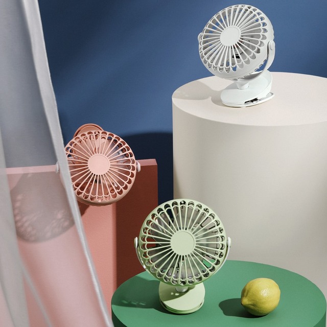 Portable Mini 3 Gears ABS Rechargeable USB Clip Table Fan with Light