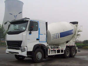 Camion de transport électrique 8x4 à 12 roues, déchargement rapide et fluide, 9 mètres cubes, pour chantiers de construction urbains, périurbains et de moyenne envergure - Product Image 2