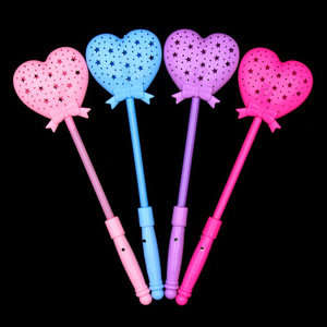 Light Up Hollow Heart And <b>Star</b> Magic Wands <b>Led</b> Flashing Toy For Children Birthday Party Gift Plastic Non Toxic - Product Image 3