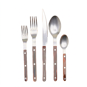 Ensemble de couverts en argent de qualité supérieure avec manche en bois, élégant pour la cuisine et la salle à manger, vaisselle moderne, durable, élégant, essentiels pour la maison - Product Image 1