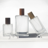Boîte d'emballage de cosmétiques de style ins Bouteille vide de parfum Bouteille d'huile d'olive de 30ml 50ml 100ml Vaporisateur de verre Bouteilles de parfum de luxe