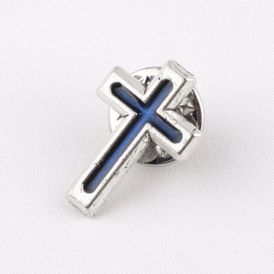 Broche de solapa de aleación esmaltada de moda con diseño de cruz católica cristiana, Sagrado Corazón, <span class=keywords><strong>Biblia</strong></span>, Espíritu Santo y paloma - Product Image 2
