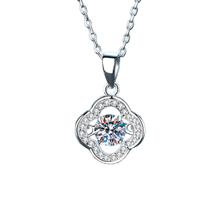 Collier tendance en argent sterling 925 plaqué rhodium avec pendentif goutte d'eau personnalisé en moissanite taille brillant sertie griffe - Product Image 1