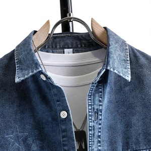 Chemise en jean à manches courtes pour homme, coupe classique, motif uni, poches, décontractée, pour l'été, col rabattu, respirante, anti-plis, ODM - Product Image 3