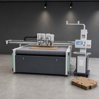 Efficiënte verpakkingsmachines, grijs karton, PP-platen, retail stickers, vinyl, digitale vlakbedplotter snijmachines, tafels, machines