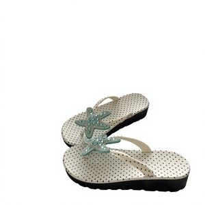 GON22 Sandalias de Playa para Mujer con Punta Abierta y Antideslizantes, Diseño de Estrella de Mar, Tendencia de Moda de Verano - Product Image 1