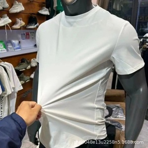 <span class=keywords><strong>T</strong></span>-<span class=keywords><strong>shirt</strong></span> Homme en Soie Glacée à Séchage Rapide Manches Courtes É<span class=keywords><strong>t</strong></span>é 2026 – Haut Décontracté Sportif Respirant Effet Climatiseur - Product Image 4