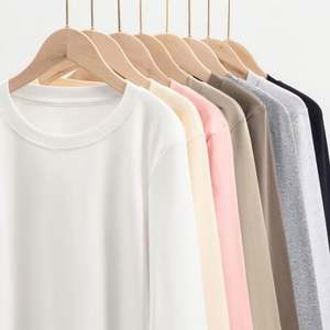 เสื้อฮู้ดผ้าฟลีซพิมพ์ลายสีพื้น แขนยาว สไตล์ลำลอง สำหรับผู้หญิง คอลเลคชั่นฤดูใบไม้ร่วงปี 2025 ผลิตจากผ้าฝ้าย 100% - Product Image 1