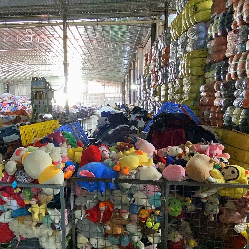 juguetes de segunda mano en fardos moderno y limpio en excelentes