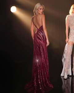 Gaun Malam Model Ball Gown Mewah LM A790 dengan Detail Payet dan Renda, Model Tube Top, Belahan Bahu, Panjang Menyentuh Lantai, Kualitas Tinggi, Cocok untuk Pesta <span class=keywords><strong>Prom</strong></span> - Product Image 6