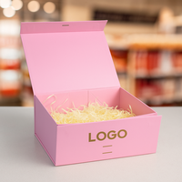 Vente en gros carton magnétique personnalisé imprimé boîte-cadeau de Noël emballage en papier d'art en relief pour bonbons pour offrir des cadeaux de vacances
