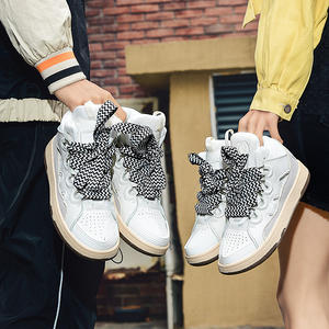 Chaussures de créateur de luxe originales de haute qualité, personnalisées, pour jeunes couples, modèle Lanven Curb Sneaker, style marche, en maille, collection Printemps B30 - Product Image 5