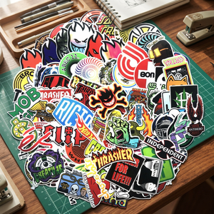 Adesivi in Vinile per Skateboard con Cartoni Animati - Impermeabili, Confezione da 100 per Valigie, Laptop e Decorazioni per la Casa - Product Image 2