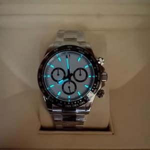 Reloj Mecánico Automático Cronógrafo de Tres Ojos de Lujo para Hombre, de Alta Calidad, Luminoso, Movimiento 4131, Correa de Acero Inoxidable de Dos Colores - Product Image 1