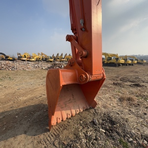 Excavatrice sur chenilles d'occasion Hitachi ZX240-3G/ZX240LC-3G, 24 tonnes, capacité de la benne de 1,2-1,4 m, moteur Isuzu, pompe, modèle 2024, 132 kW - Product Image 6