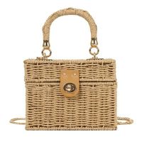 Embrayages et sacs en paille Sac à main générique Sac fourre-tout classique à rayures simples pour la revente Voyage de plage en forme de lune