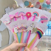 Extensions de perruque multicolores en tricot fantaisie, cheveux raides arc-en-ciel pour enfants, pince à cheveux licorne faite à la main, mignonne et adorable