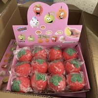 Jouet anti-stress souple et mignon en forme de fraise rouge à bas prix pour enfants – Cadeau idéal