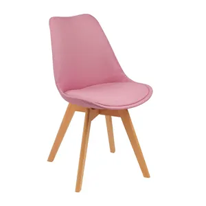 Grosir Modern sederhana PP beech kaki kayu kursi makan desain plastik Tulip kursi ruang makan untuk rumah dan kafe