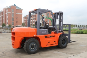 Exportación Directa de Fábrica con Precio de Distribuidor de Montacargas Diésel de 8000 kg con Mástil para Contenedores - Product Image 2