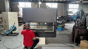 Insert de cheminée à <span class=keywords><strong>bois</strong></span> moderne <span class=keywords><strong>double</strong></span> <span class=keywords><strong>face</strong></span> en acier de 1600mm en <span class=keywords><strong>bois</strong></span> épais pour villas et hôtels Grand verre pour salle à manger et salon - Product Image 5