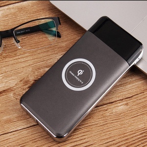 <span class=keywords><strong>Powerbank</strong></span> Wireless Ultra Sottile ad Alta Capacità con <span class=keywords><strong>Ricarica</strong></span> <span class=keywords><strong>Rapida</strong></span>, Batteria Li-Polymer IQ, Doppia Uscita USB, Display LED, Ingresso Micro USB - Product Image 2