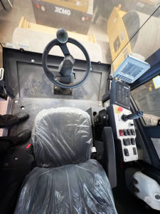 Compactador de rodillo de tambor único oficial de <span class=keywords><strong>segunda</strong></span> <span class=keywords><strong>mano</strong></span> XCMG XS83, compactador pequeño de 8 toneladas, precio de rodillo de carretera vibratorio - Product Image 6