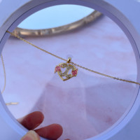 QIUHAN – collier personnalisé avec nom de naissance, fleur, pendentif en forme de cœur, collier personnalisé avec A-Z lettres