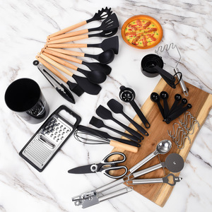 Juego de utensilios de cocina antiadherentes resistentes a altas temperaturas de 44 piezas con mango de madera negro, espátula de silicona, cuchara y utensilios para alimentos - Product Image 4