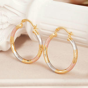 Aros Multicolores E4513, Chapados en Oro, Aleación de Zinc, Joyería Moderna para Mujer con Frase Inspiradora - Product Image 4