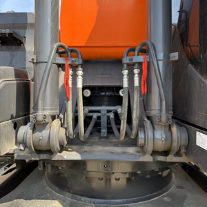 Maquinaria de excavadora Hitachi ZX240 usada de alta calidad, venta de maquinaria de 24 toneladas, buen precio con cojinete de bomba de engranajes de motor central - Product Image 6