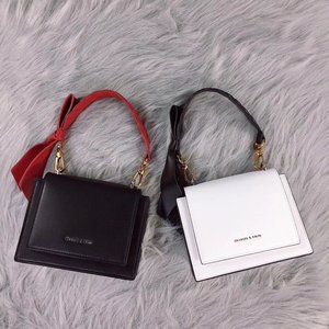 charles keith fur bolsa