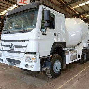 Camión mezclador de hormigón blanco Howo, construcción urbana, error de descarga de precisión, transporte de hormigón <2% - Product Image 5