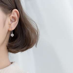 Nouvelle tendance Offre Spéciale 925 boucles d'oreilles en argent Sterling père noël arbre wapiti flocon de neige cloche bonhomme de neige série mignon accessoires pour femmes - Product Image 3