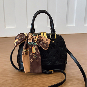 Borsa da Donna alla Moda Modello 2025 A forma di conchiglia. Il rivestimento è realizzato in poliestere. IT Può essere portato a tracolla.32020 - Product Image 3