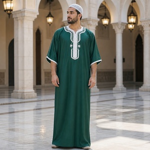 Túnica Satinada para Hombre con Estampado Digital y Cuello en V con Bordado en Contraste para la Oración del Eid y Reuniones Familiares, Se Acepta Personalización <span class=keywords><strong>de</strong></span> Color - Product Image 2