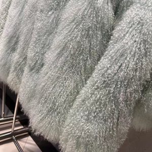 Veste courte en fourrure de mouton de Mongolie véritable, multicolores, bouclée et duveteuse pour femmes - Product Image 3