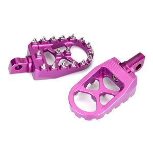 Clavija de pie morada personalizada giratoria de 360 grados MX clavijas de pie moradas estilo <span class=keywords><strong>Chopper</strong></span> Bobber para Harley Dyna Fatboy Sportster Iron <span class=keywords><strong>883</strong></span> - Product Image 4